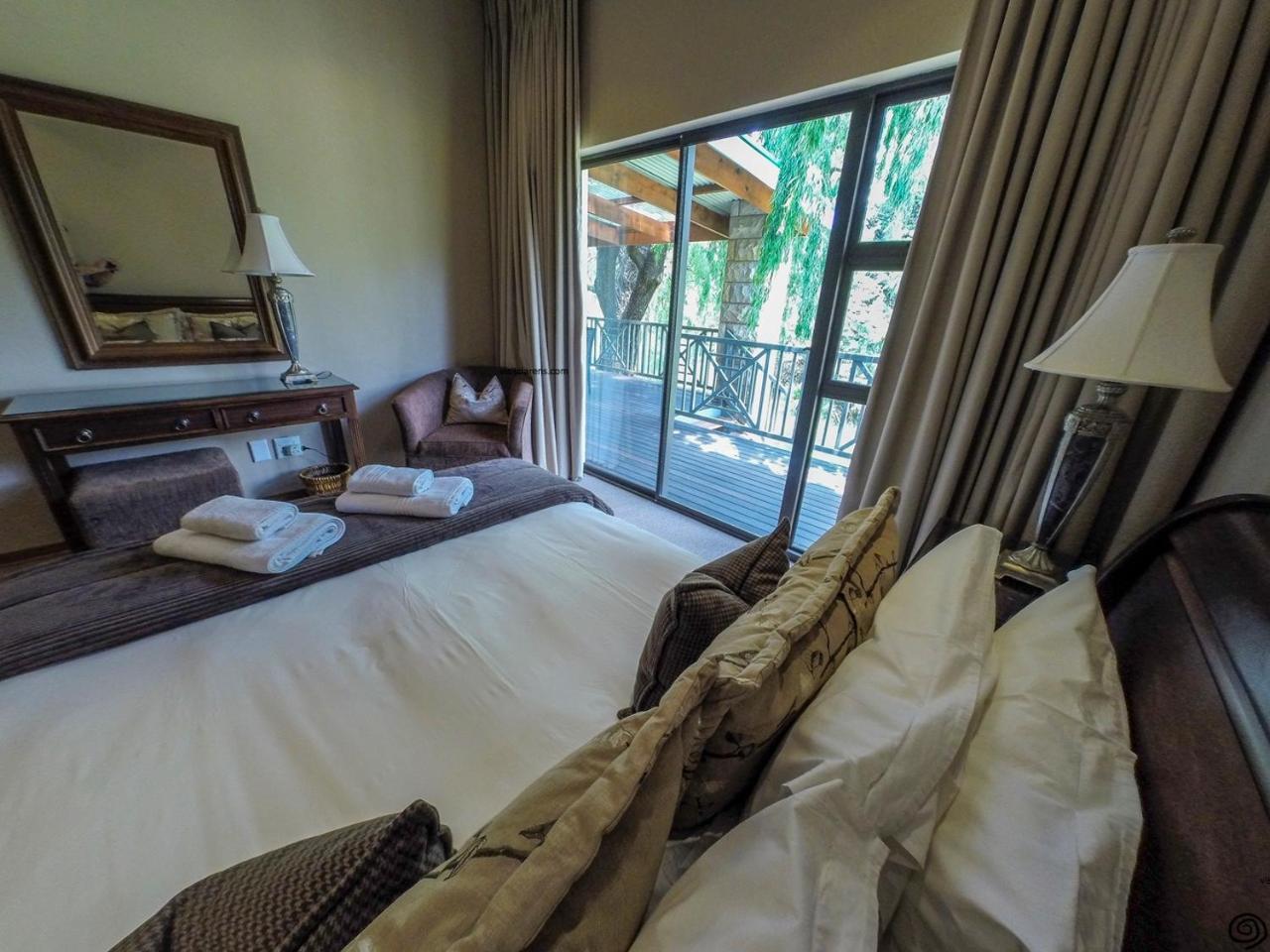 Willow Creek Villas Clarens Exteriör bild
